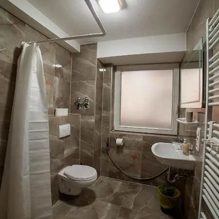 Beautiful 2-bedroom-apartment Near Olympiapark アパート